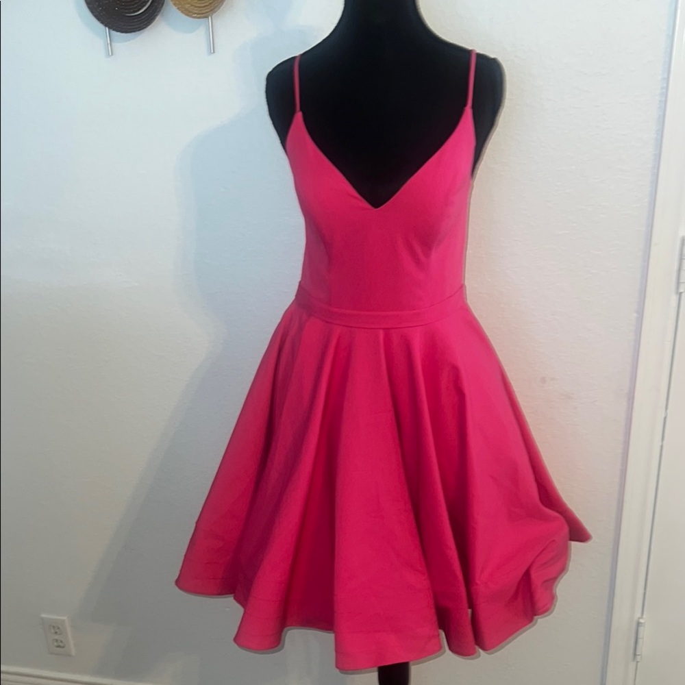 Mac Duggal Pink Fit and Flare Spaghetti Strap Mini Dress. Sz 6